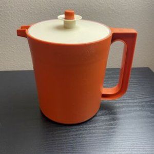 Vtg Tupperware Orange Pitcher 6 Cup Push Button Lid 1575 Made in the USA